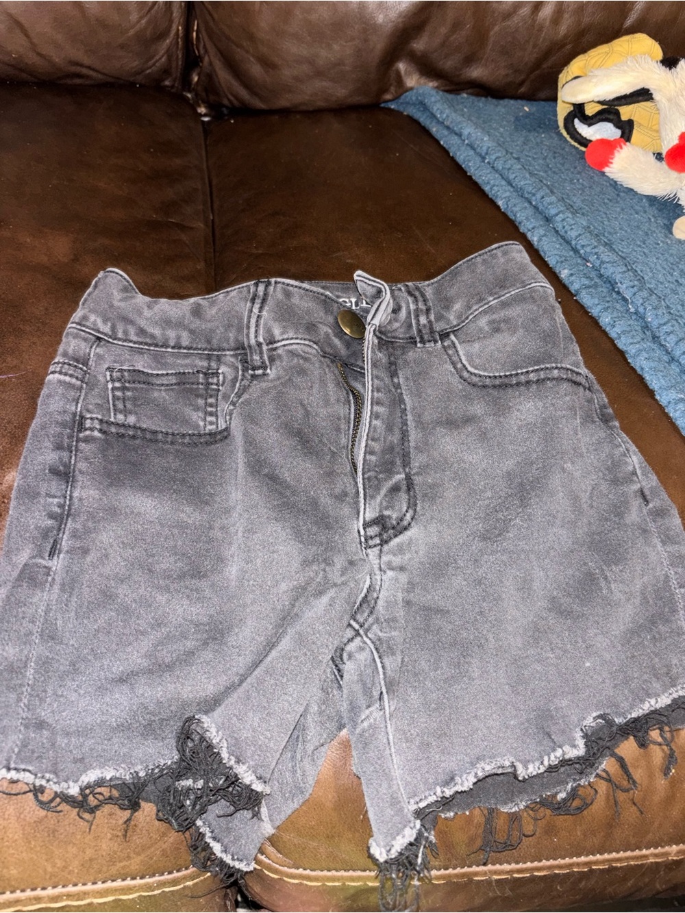 Women's High-Waist Washed Black Denim Shortie shorts